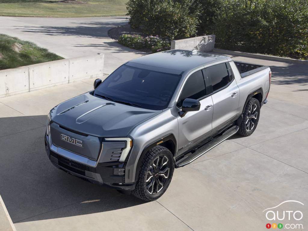 2024 GMC Sierra EV Denali Edition 1